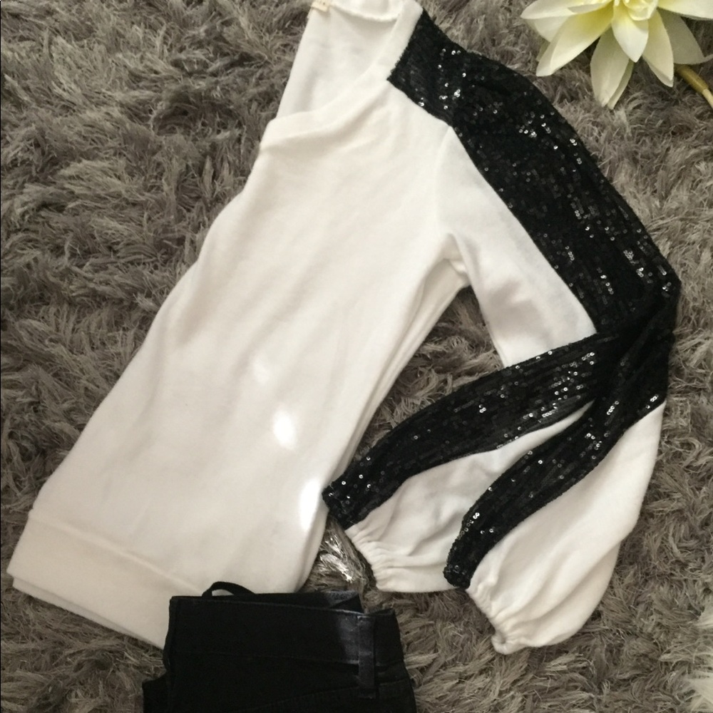 LS beautiful top💕 - Picture 2 of 16